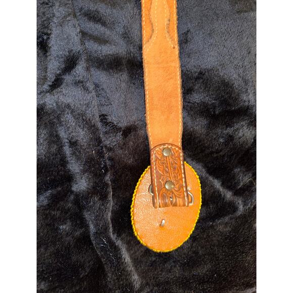 VINTAGE UNISEX WESTERN TOOLED LEATHER BELT W/ YELLOW NATIVE BEADED BUCKLE 30 main image 10